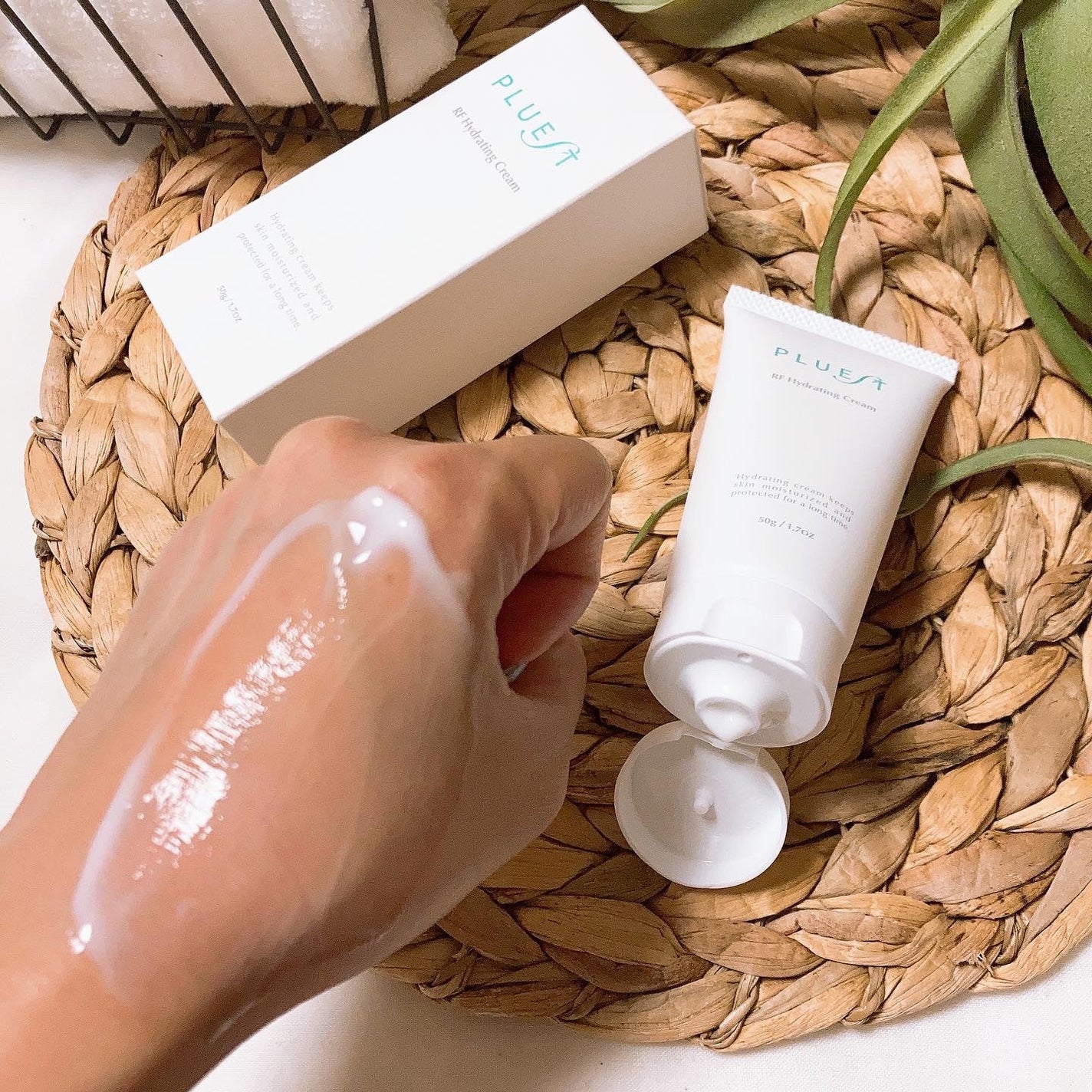 RF ハイドレーティングクリーム/PLUEST/フェイスクリームを使ったクチコミ(4枚目)