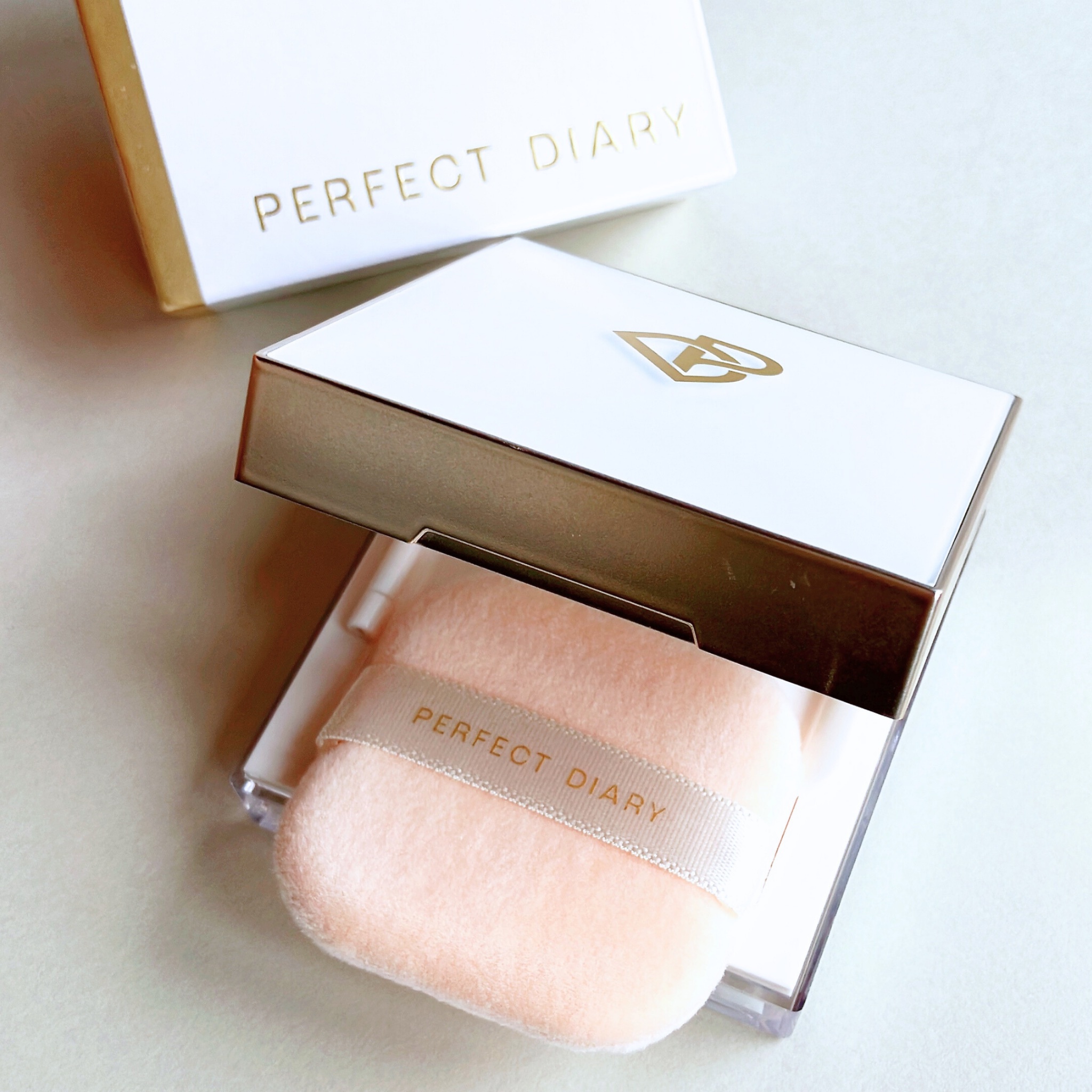 トランスルーシェントブルーリング ルースパウダー/PERFECT DIARY/ルースパウダーを使ったクチコミ（2枚目）