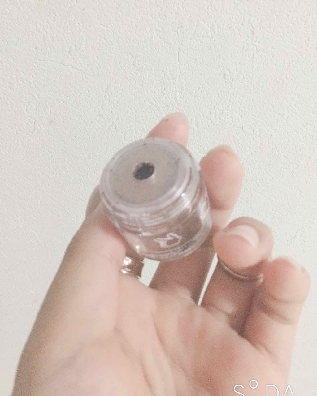 16CANDY ROCK PEAEL POWDER/16BRAND/単色アイシャドウを使ったクチコミ(2枚目)