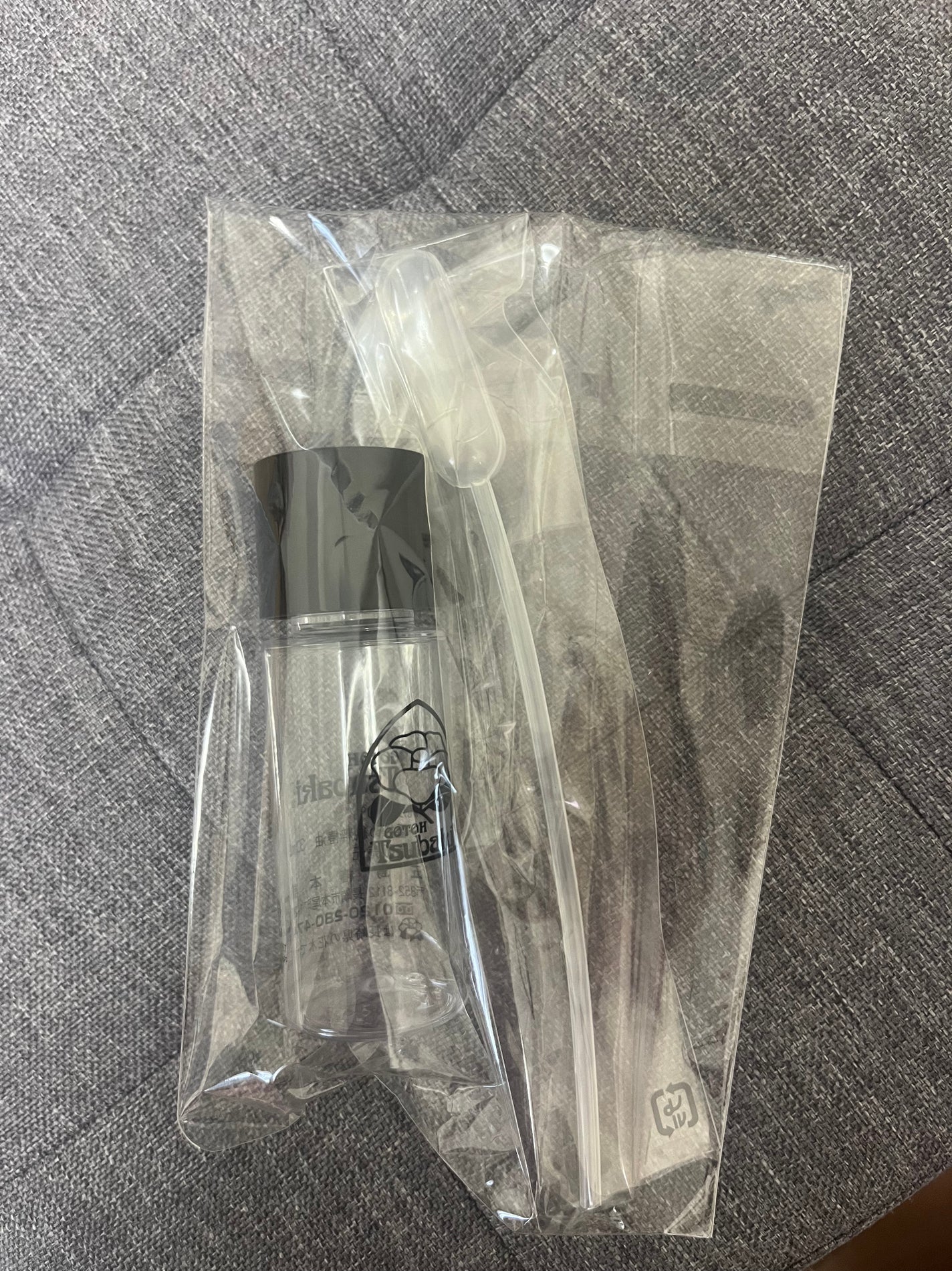 石鹸落ちが好き on LIPS 「#椿油#瓶じゃない椿油が欲しいと思った人集合!これに詰め替えれ..」(1枚目)