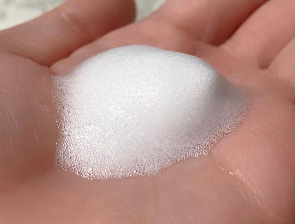 ニベア クリアビューティー弱酸性泡洗顔 もっちり美肌/ニベア/泡洗顔を使ったクチコミ(2枚目)