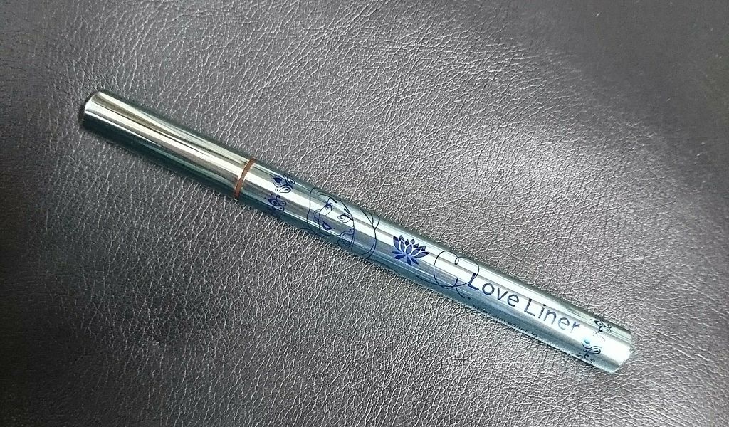 ラブ・ライナー リキッドアイライナーR3/ラブ・ライナー/リキッドアイライナーを使ったクチコミ(2枚目)