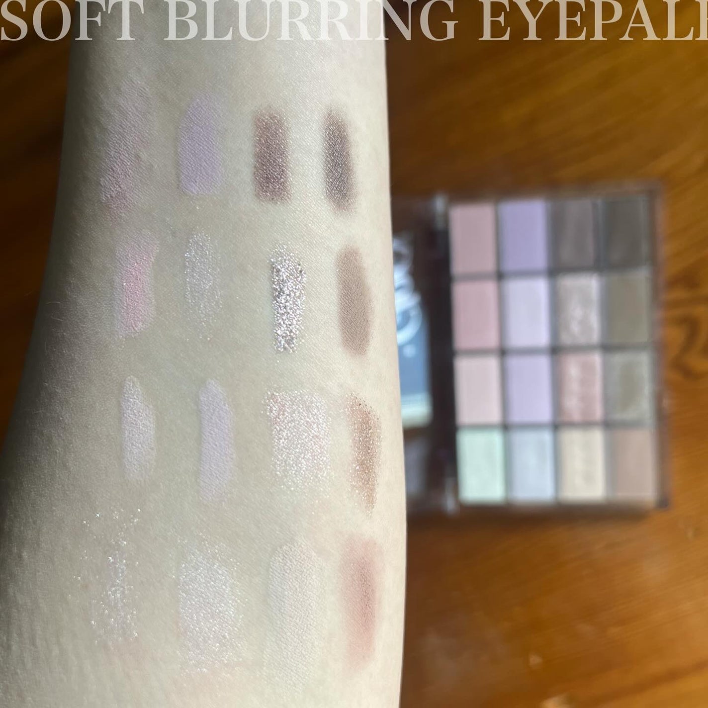 ソフトブラーリングアイパレット/wakemake/アイシャドウパレットを使ったクチコミ(3枚目)
