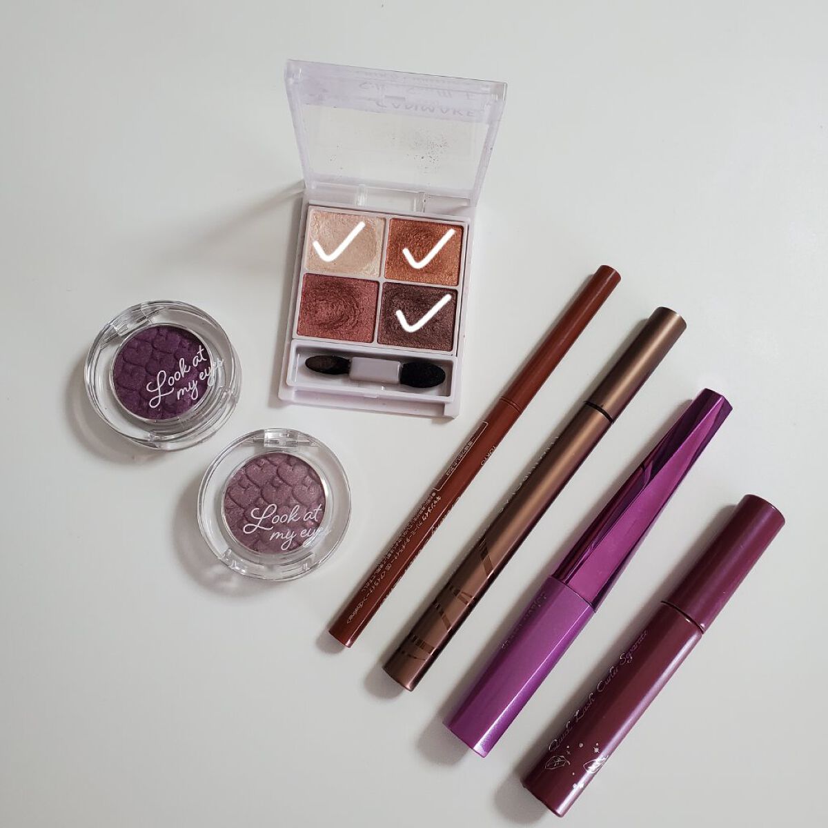 ルックアット マイアイジュエル/ETUDE/単色アイシャドウを使ったクチコミ（3枚目）