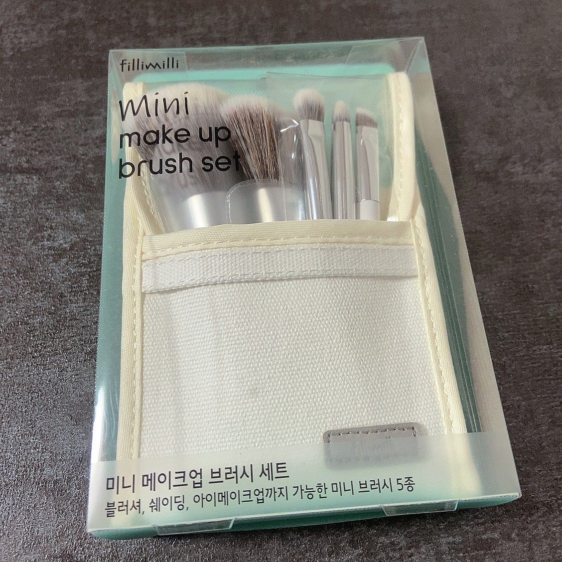 MINI MAKE UP BRUSH SET /fillimilli/メイクブラシを使ったクチコミ(6枚目)