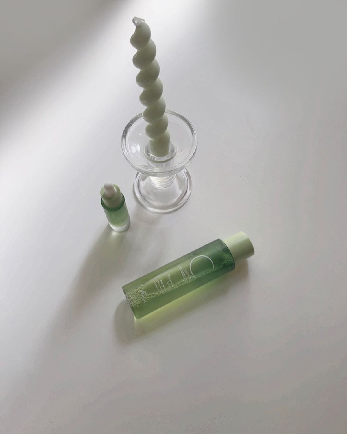 💚🍏〰
⁡
⁡
グリーンカラーが爽やかで
ビタミン𝘊たっぷりなイメージでしょう？
⁡
⁡
グリーンビタミン𝘤アンプルと
グリーンビタミントナー🟢ˎˊ˗
⁡
⁡
サラサラっとしてるように見えて、
この2本だけでも、もっちり肌に
自信