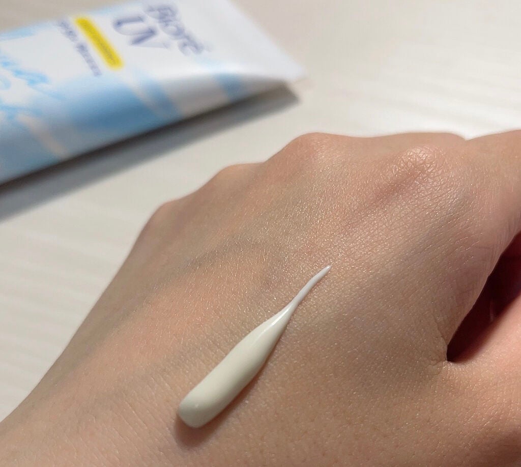 ビオレUV アクアリッチ ライトアップエッセンス/ビオレ/日焼け止めクリームを使ったクチコミ(2枚目)