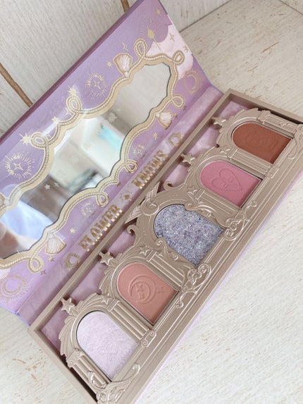 ローズユニコーンシリーズ アイシャドウパレット フローズンサウスランド(氷の南島)/FlowerKnows/アイシャドウパレットを使ったクチコミ(1枚目)