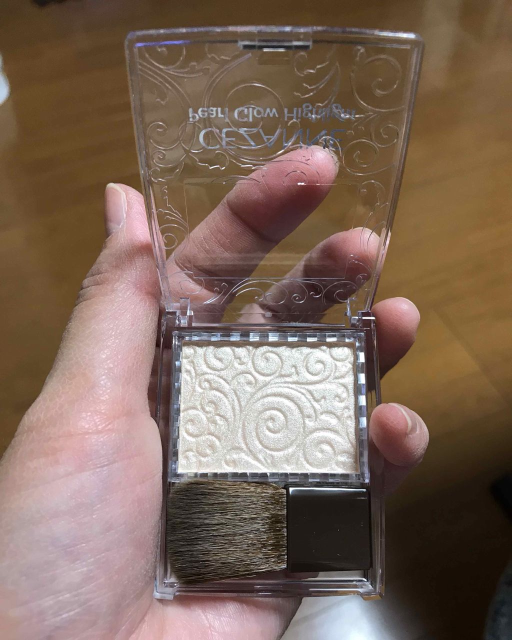 パールグロウハイライト/CEZANNE/パウダーハイライトを使ったクチコミ（2枚目）