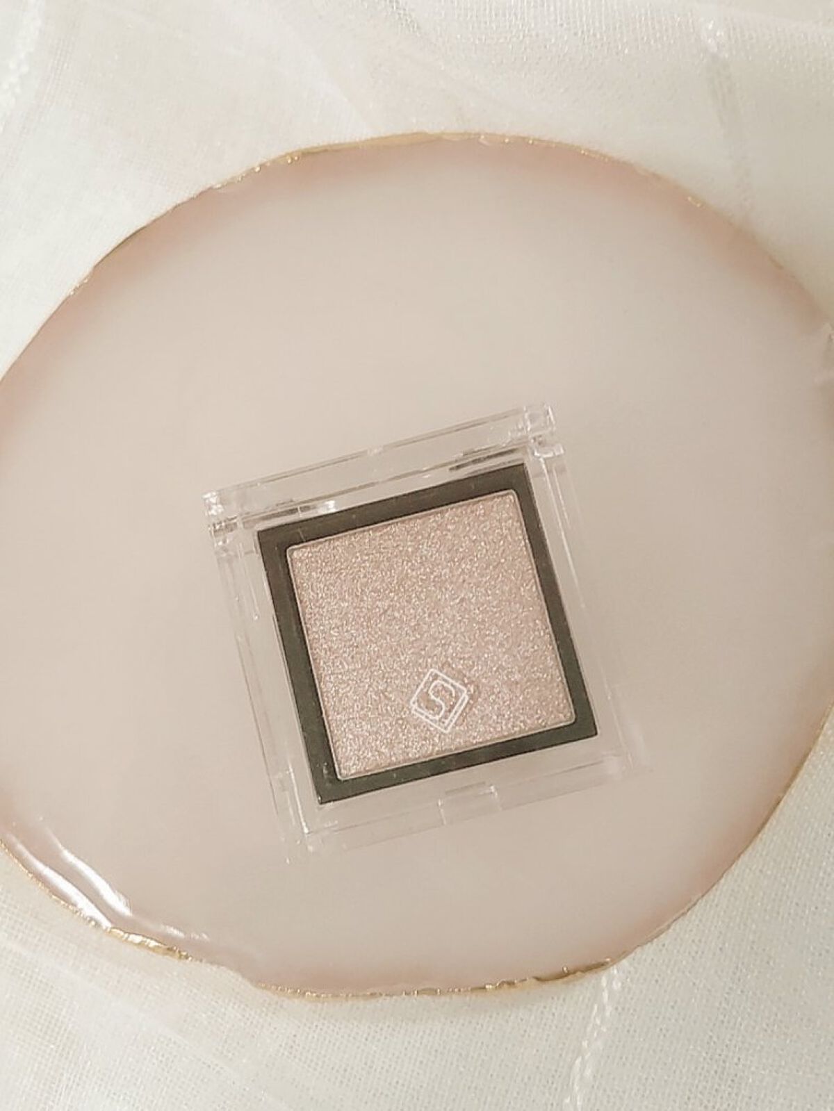 eyeshadow/SLN/単色アイシャドウを使ったクチコミ（3枚目）