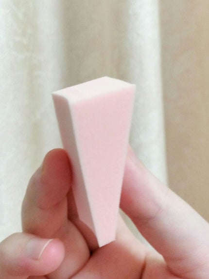 メイクアップスポンジ(バリューパック ウェッジ型 30個)/DAISO/パフ・スポンジを使ったクチコミ(6枚目)