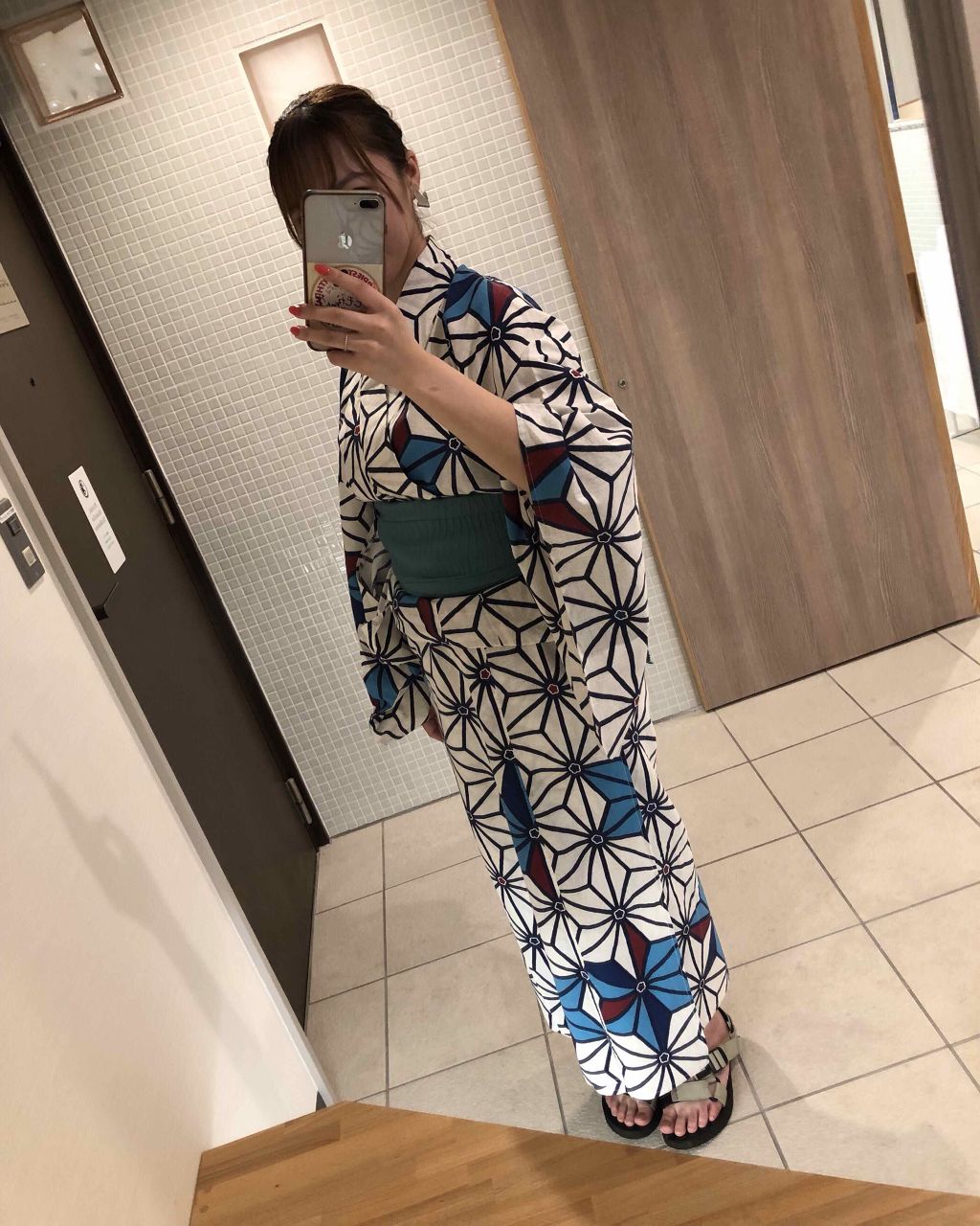 momo on LIPS 「"diet"#ダイエット🚺のこの日を迎えてから激太り。高校卒業..」(1枚目)