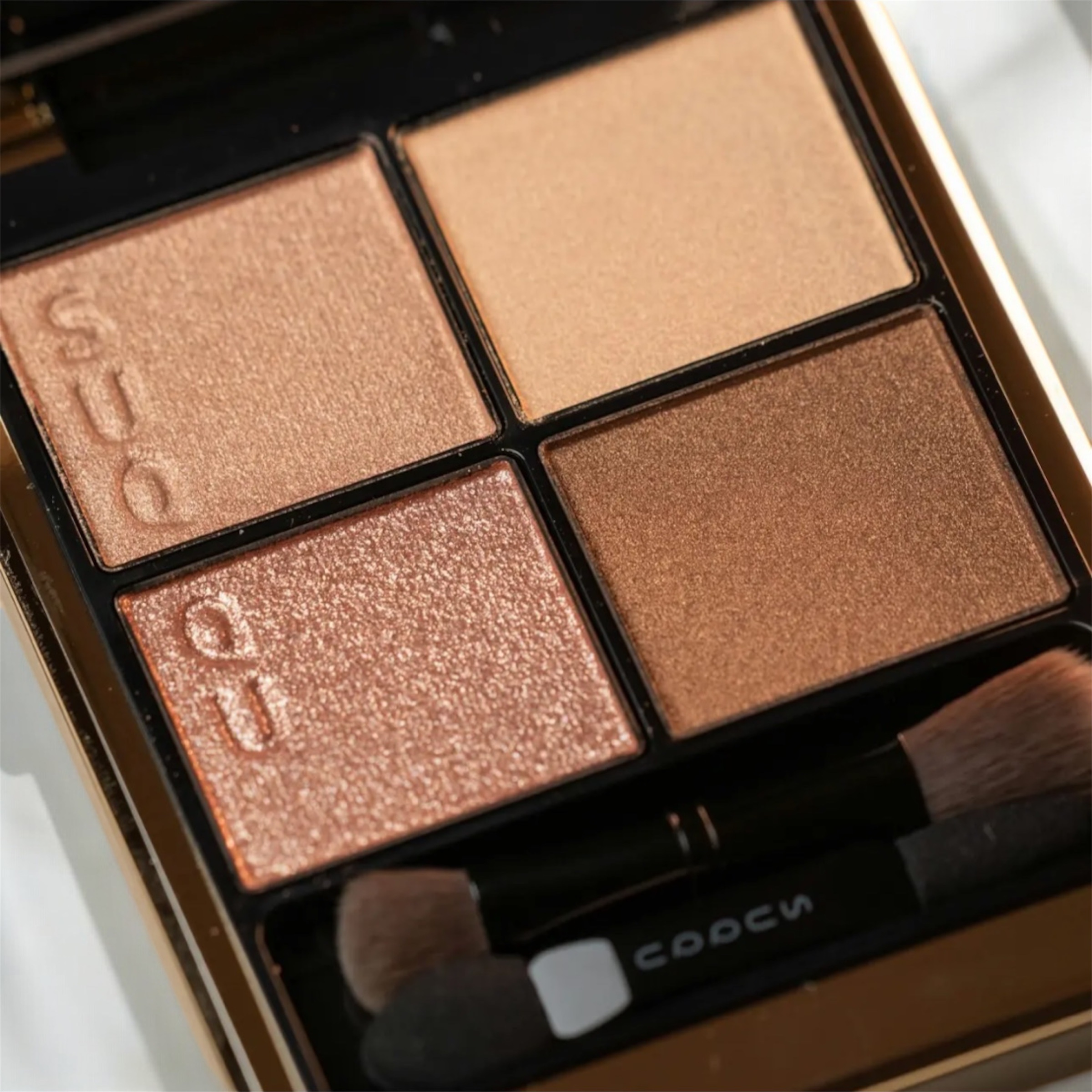 シグニチャー カラー アイズ/SUQQU/アイシャドウパレットを使ったクチコミ（2枚目）