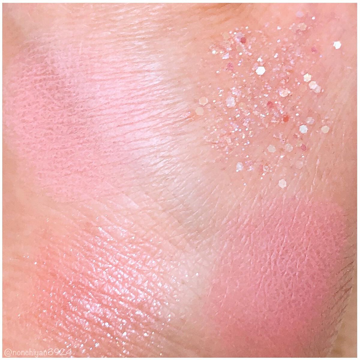 グリーミングアイグリッター #03 PEACH/IBIM/グリッターを使ったクチコミ（3枚目）