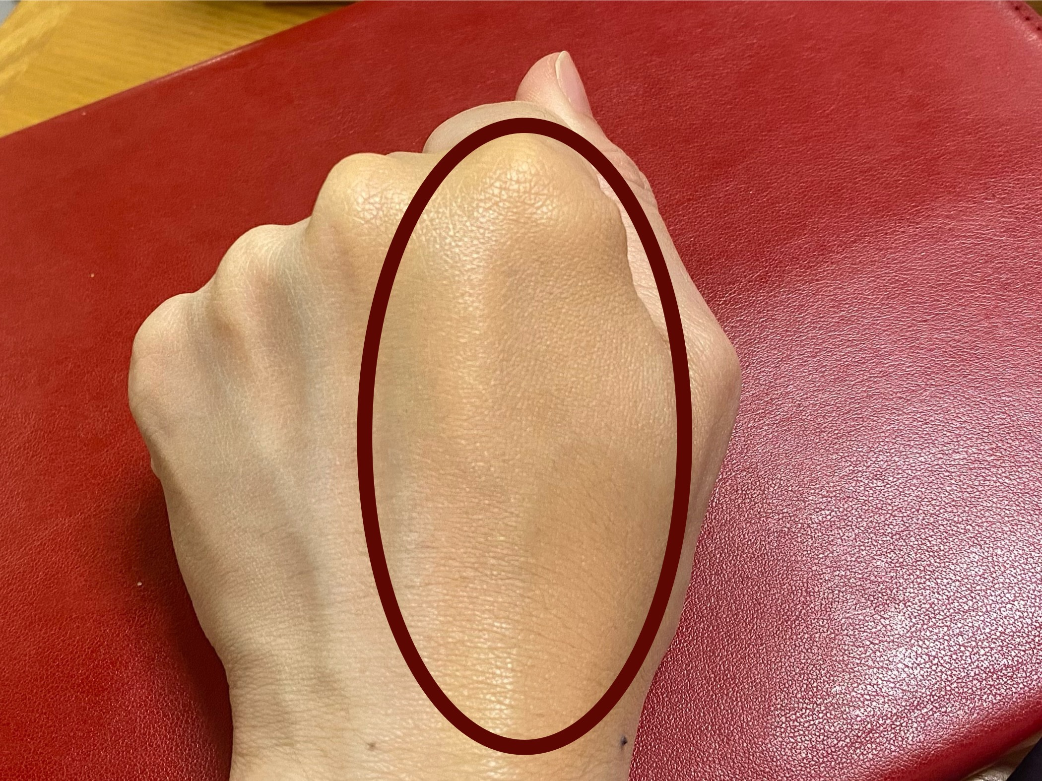 スタジオ ラディアンス セラム ファンデーション NC30/M・A・C/リキッドファンデーションを使ったクチコミ（2枚目）