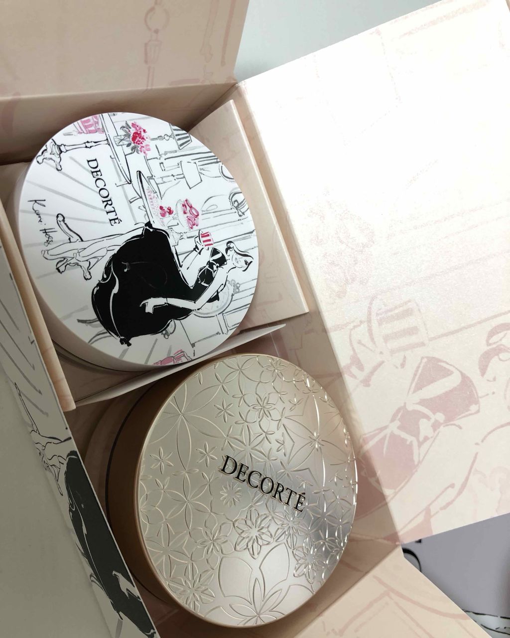 AQ MW フェイスパウダー/DECORTÉ/ルースパウダーを使ったクチコミ(2枚目)