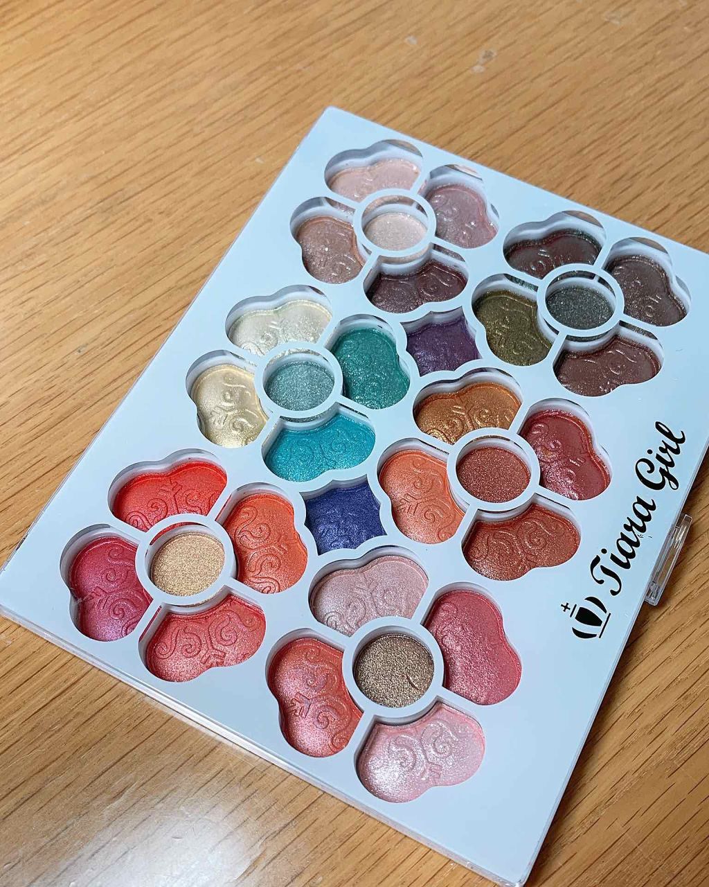 アイカラーパレット/ティアラガール/アイシャドウパレットを使ったクチコミ（1枚目）