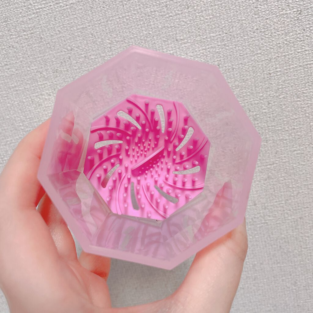 メイクブラシクリーナー/DAISO/その他化粧小物を使ったクチコミ（2枚目）