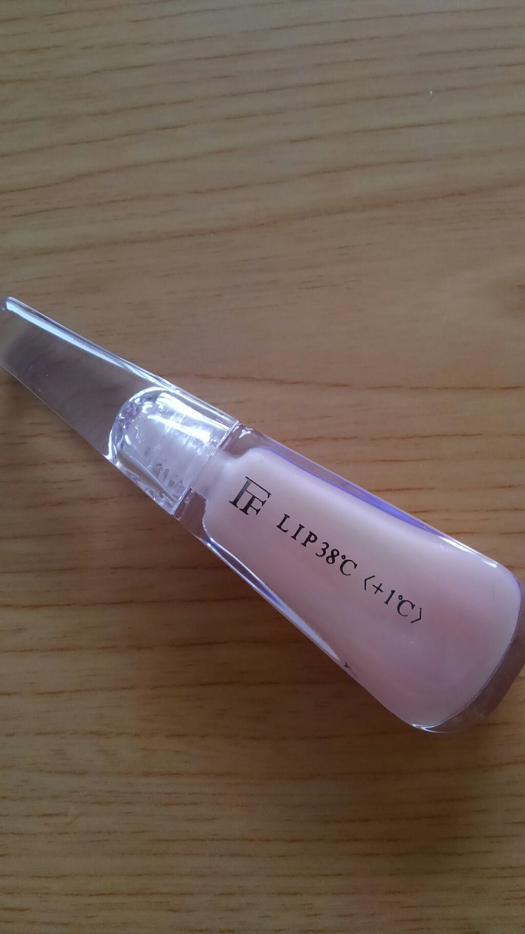 38°C / 99°F リップトリートメント (リップ美容液)/UZU BY FLOWFUSHI/リップケアを使ったクチコミ（1枚目）