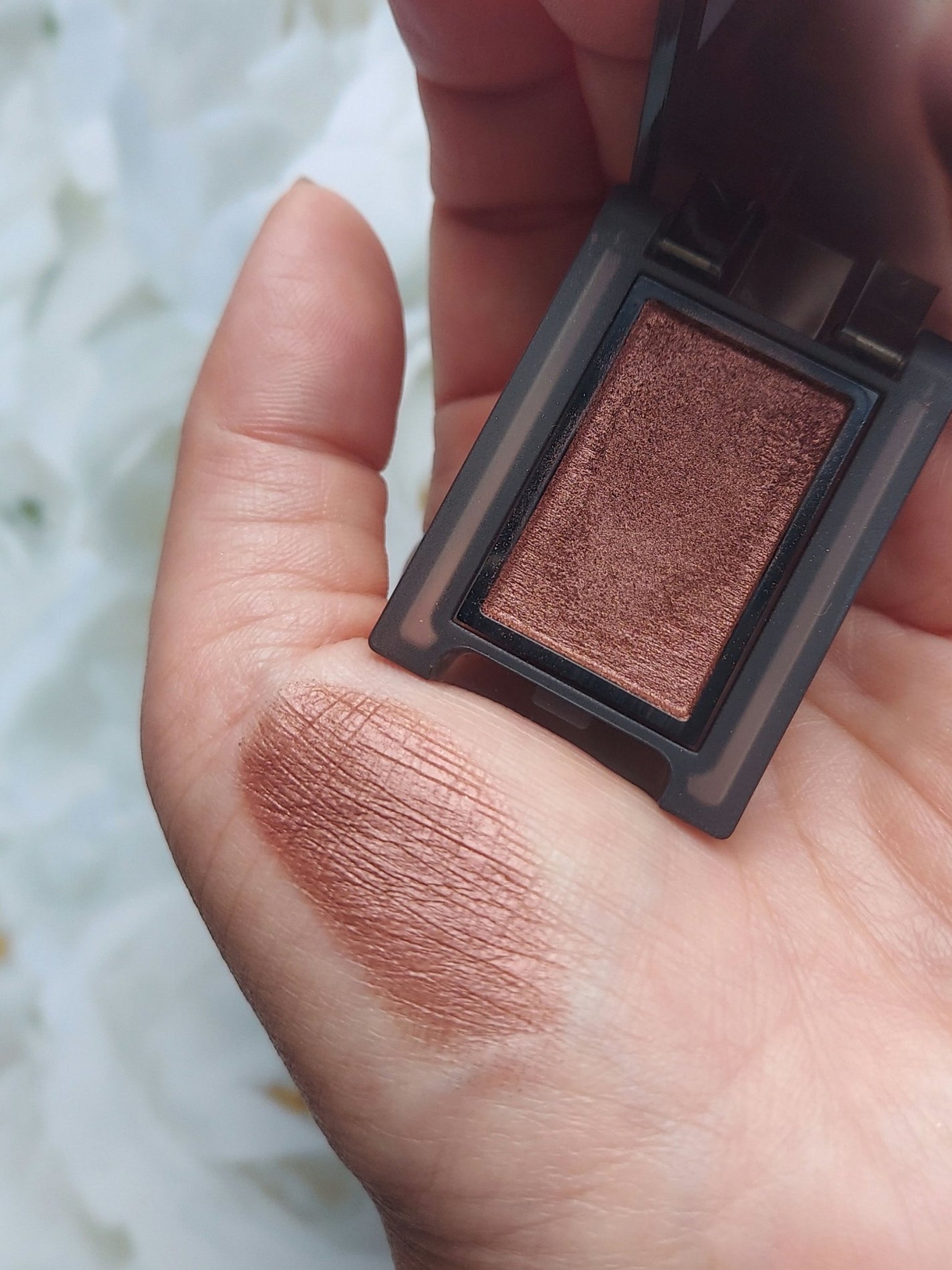 セルヴォーク ヴォランタリー アイズ/Celvoke/単色アイシャドウを使ったクチコミ(4枚目)