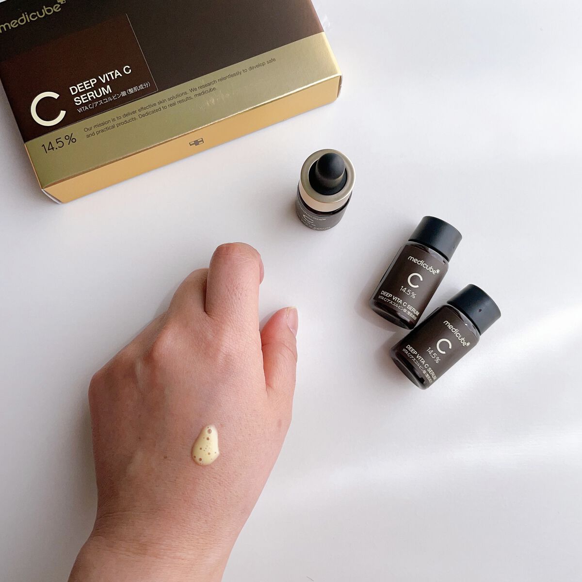 AGE-Rスキンブースターショット｜MEDICUBEの使い方を徹底解説