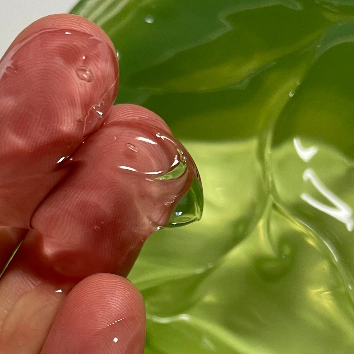 マイルド&モイスチャーアロエジェル/ネイチャーリパブリック/ボディローションを使ったクチコミ(5枚目)