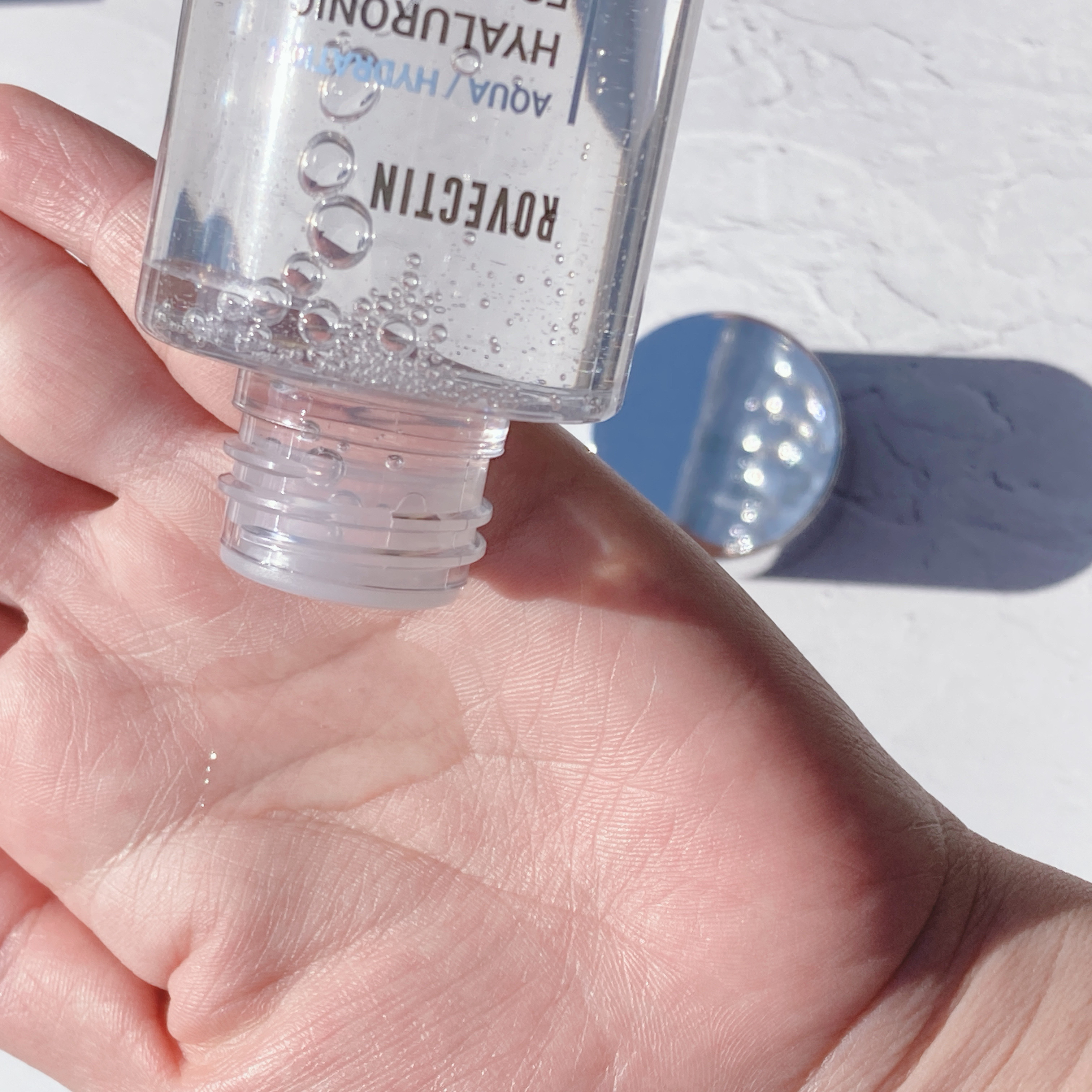 アクアヒアルロニックエッセンス/ロベクチン/化粧水を使ったクチコミ（2枚目）