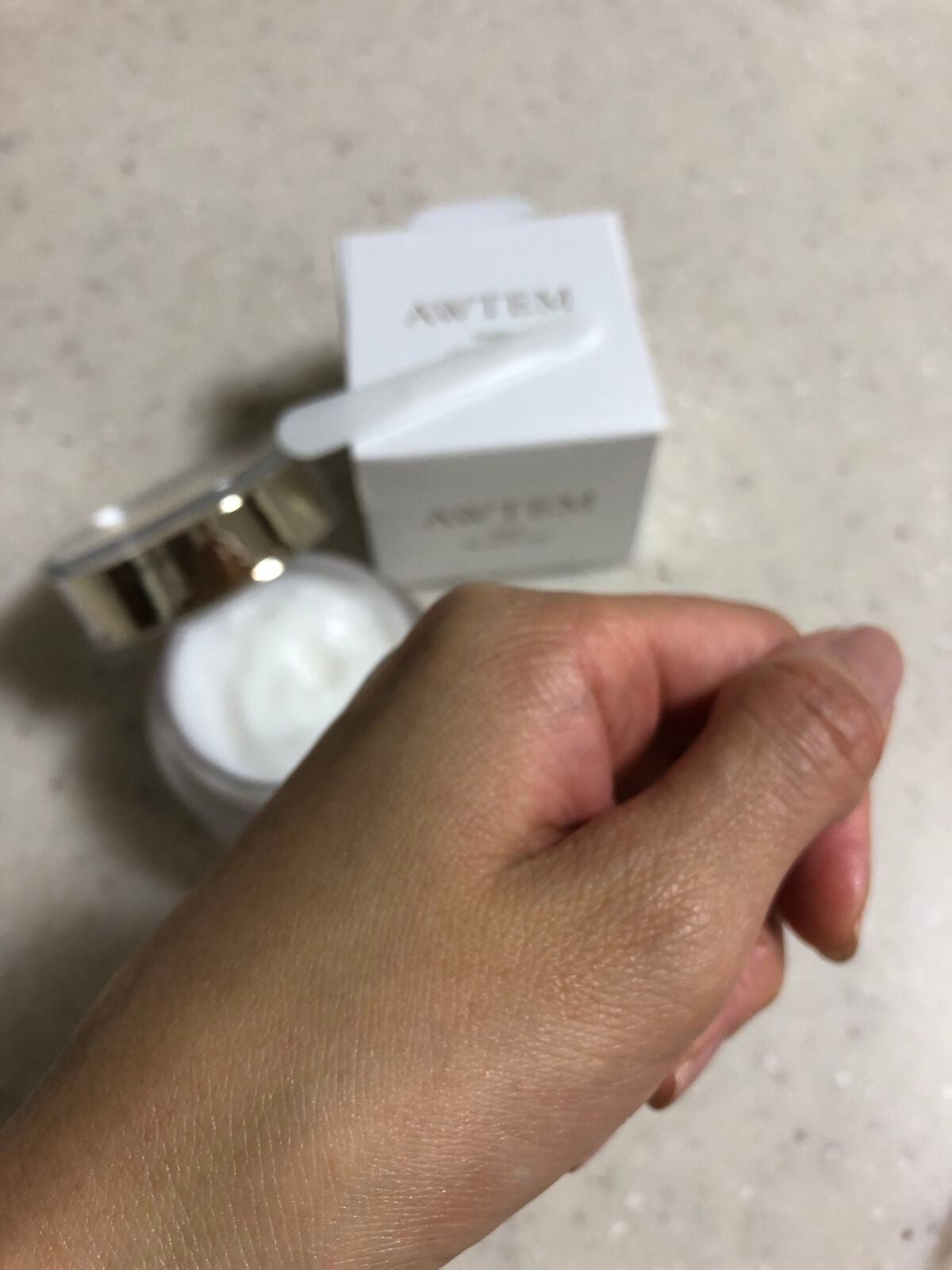 ナイトリフトオールインワン(夜⽤ジェルクリーム)/AWTEM/オールインワン化粧品を使ったクチコミ(3枚目)