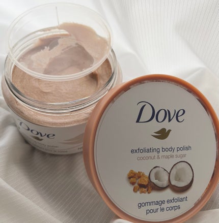 クリーミーボディスクラブ ココナッツ&メイプルシュガー/ダヴ/ボディスクラブを使ったクチコミ(2枚目)