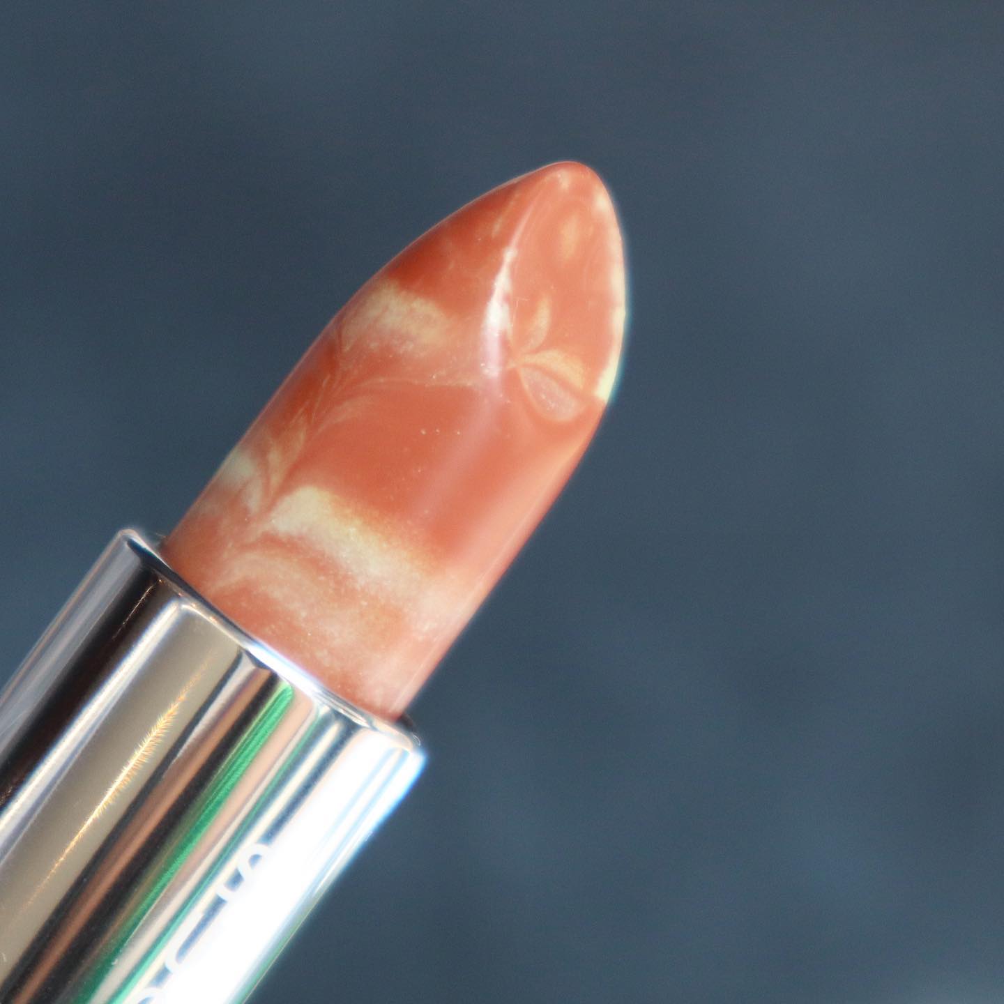 マーブルカラーリップスティック/SUQQU/口紅を使ったクチコミ（2枚目）