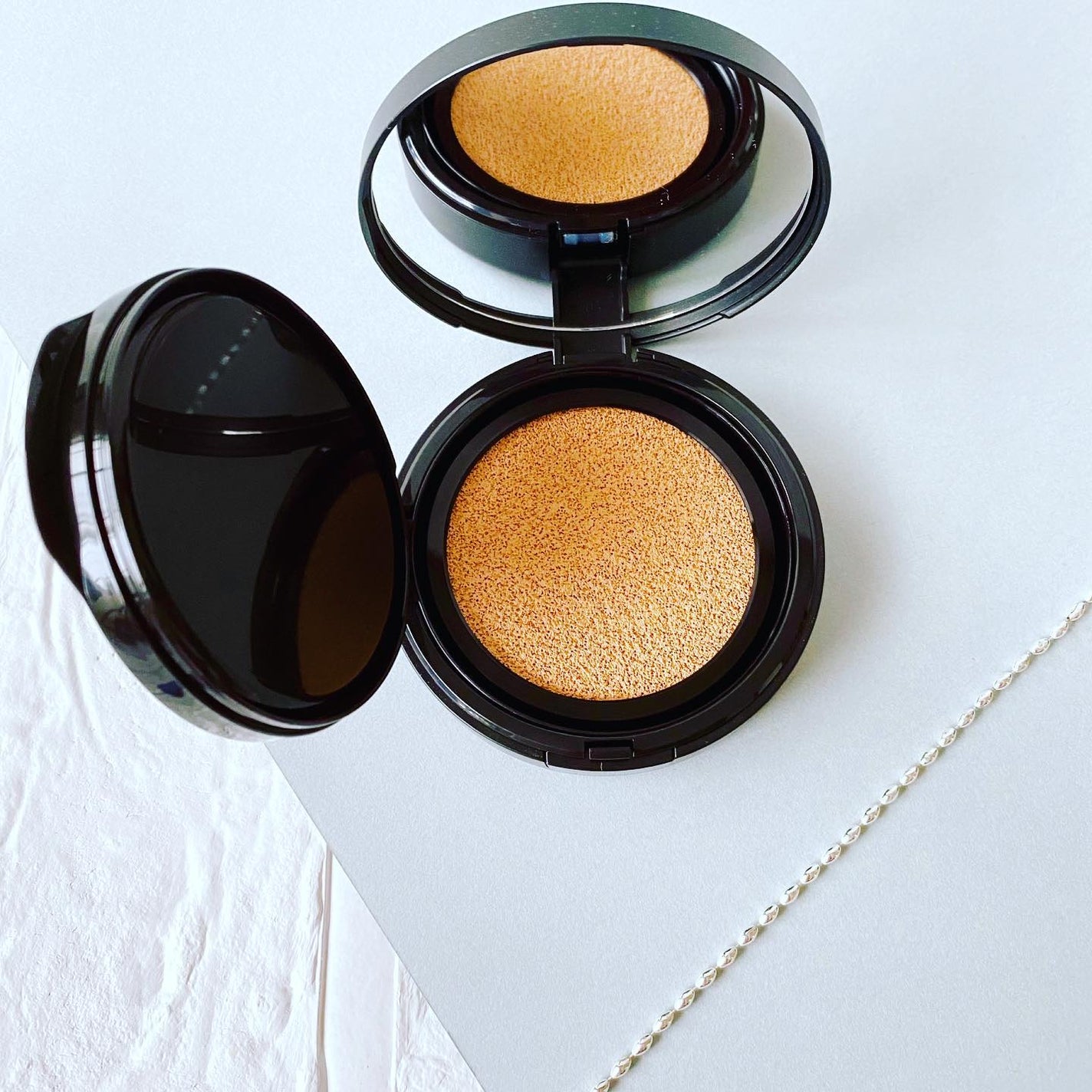 ベルベットジュエルクッション/BIVABOO/クッションファンデーションを使ったクチコミ(2枚目)