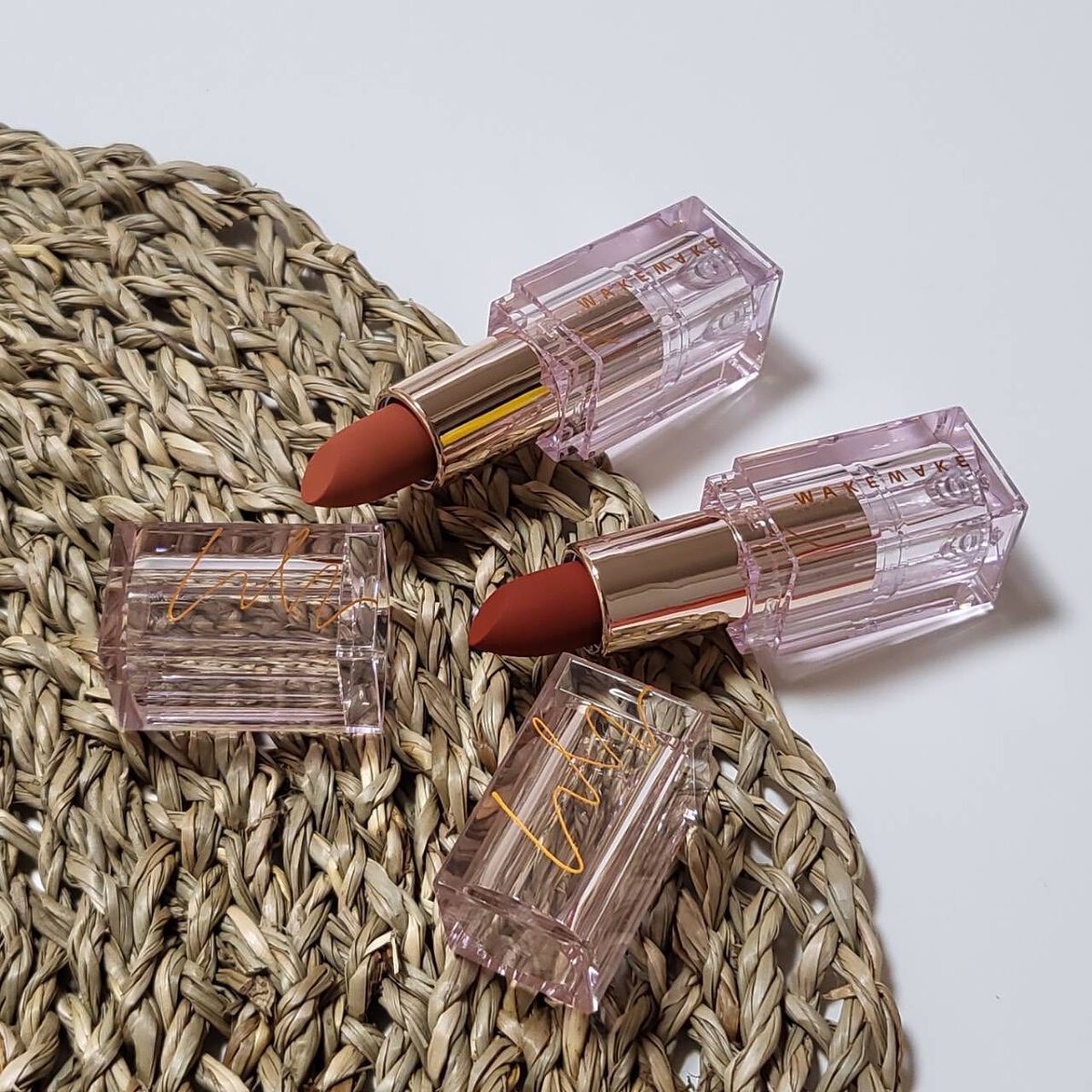 ヌーディーベルベットリップ/wakemake/口紅を使ったクチコミ（2枚目）