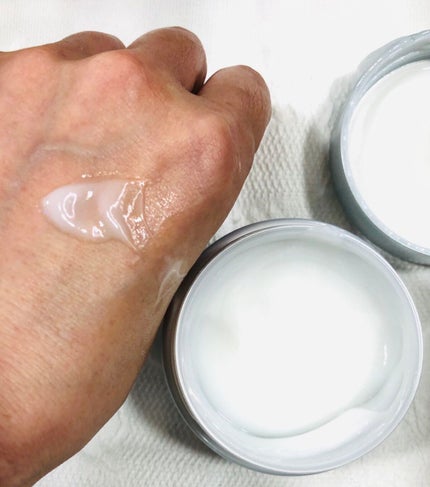 パーフェクトワン 薬用ホワイトニングジェル/パーフェクトワン/オールインワン化粧品を使ったクチコミ(2枚目)