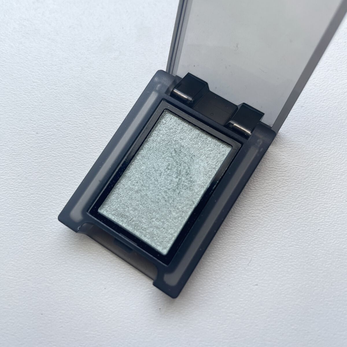 セルヴォーク ヴォランタリー アイズ 20 ペールグリーン/Celvoke/単色アイシャドウを使ったクチコミ（2枚目）