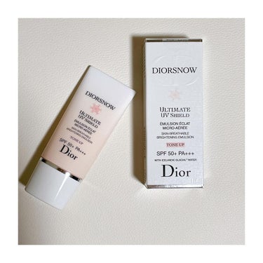 .
.
@diorbeauty 

→ base
Dior
SNOW UV SHELD TONE UP

¥🎁-

ホワイトデーに貰ったDiorの下地2つ目🤍
これは日焼け止め乳液なんだけど
下地として