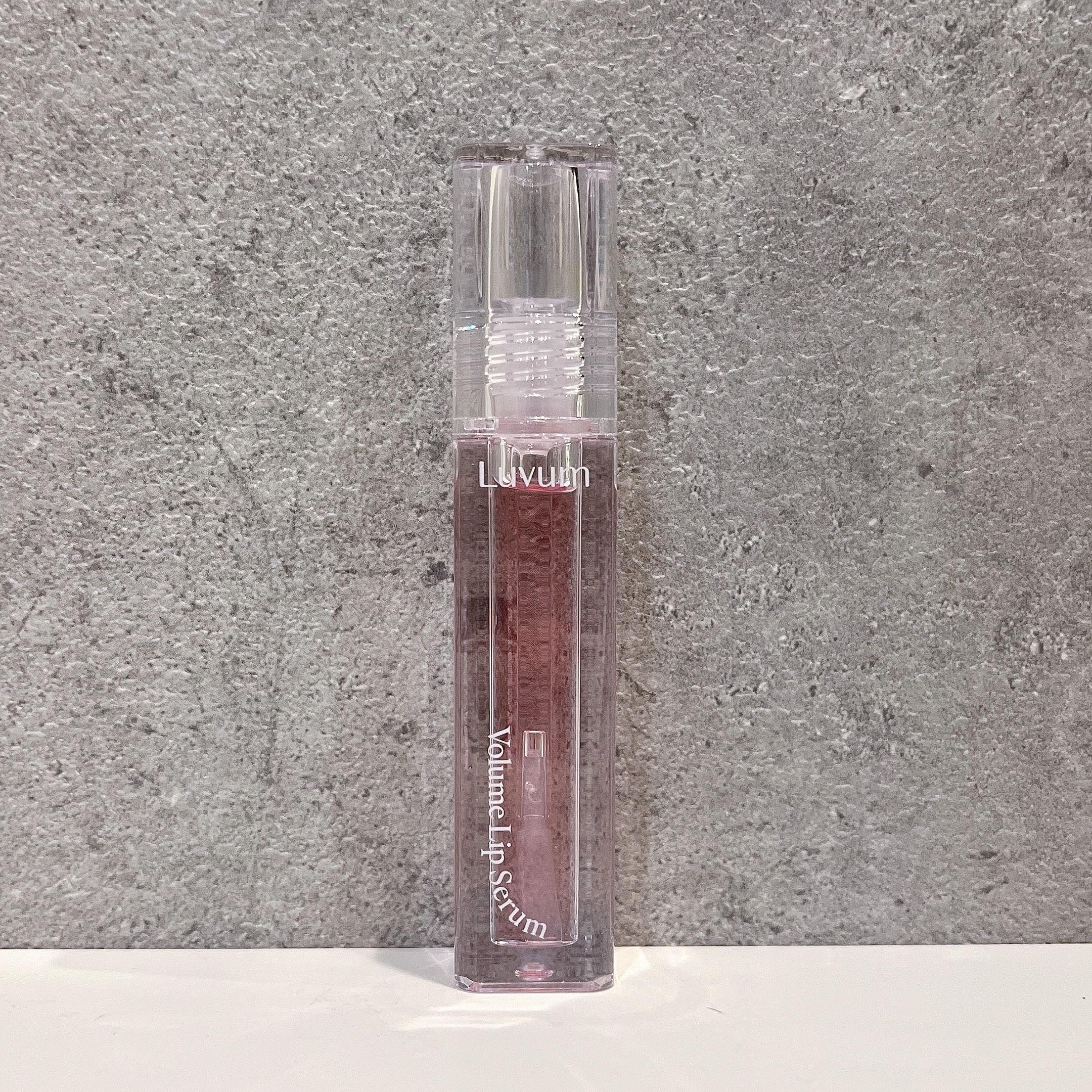 ラビューム ボリュームリップセラム/Luvum/リップグロスを使ったクチコミ（3枚目）
