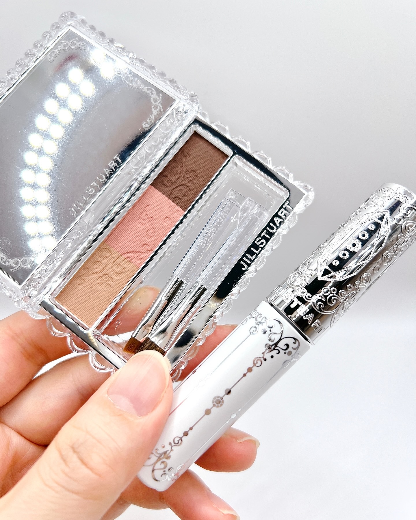 ジルスチュアート ムースブロウマスカラ/JILL STUART/眉マスカラを使ったクチコミ（1枚目）