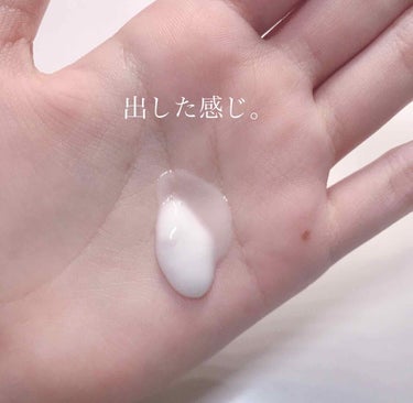 ビオレu お風呂で使う うるおいミルク 無香料のクチコミ「こんにちはぁ!!
☁️おむらいす☁️です♥

今回は、
乾燥肌さんに超オススメするボディミルク.....」（2枚目）