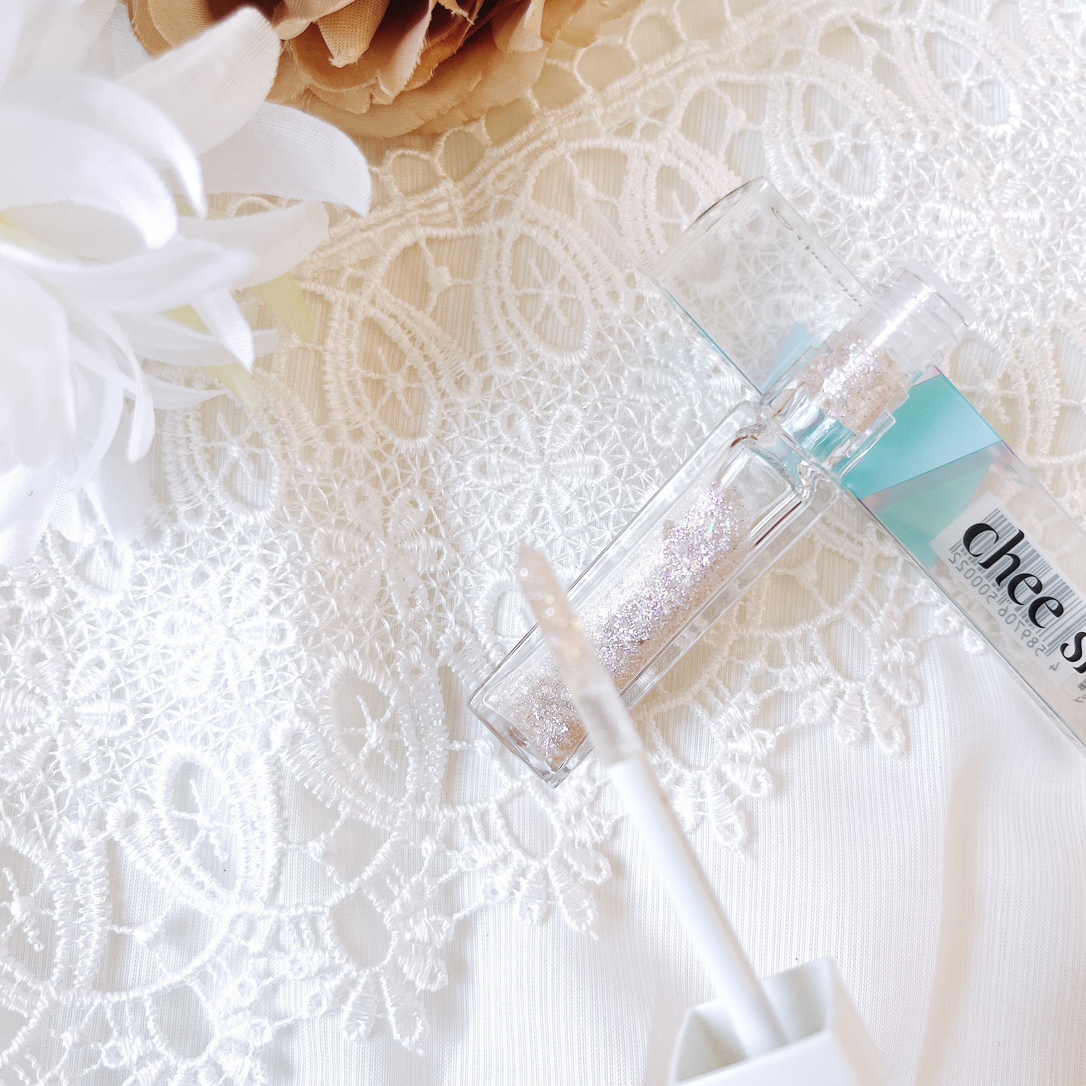 アイドルプリズムグリッター 03 恋する瞬き(ピンク)/chee shu/グリッターを使ったクチコミ（2枚目）