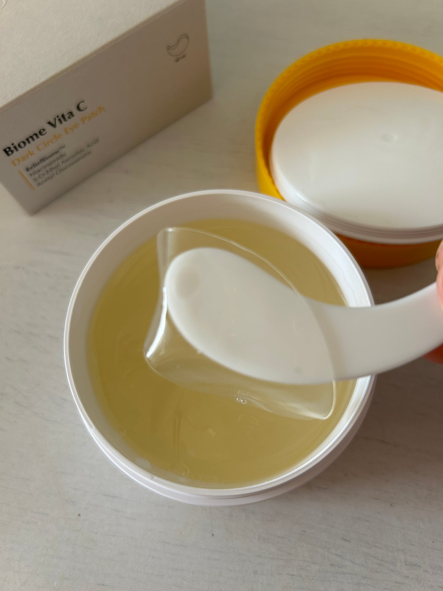 バイオームビタC黒クマアイパッチ/UIQ/シートマスク・パックを使ったクチコミ(1枚目)