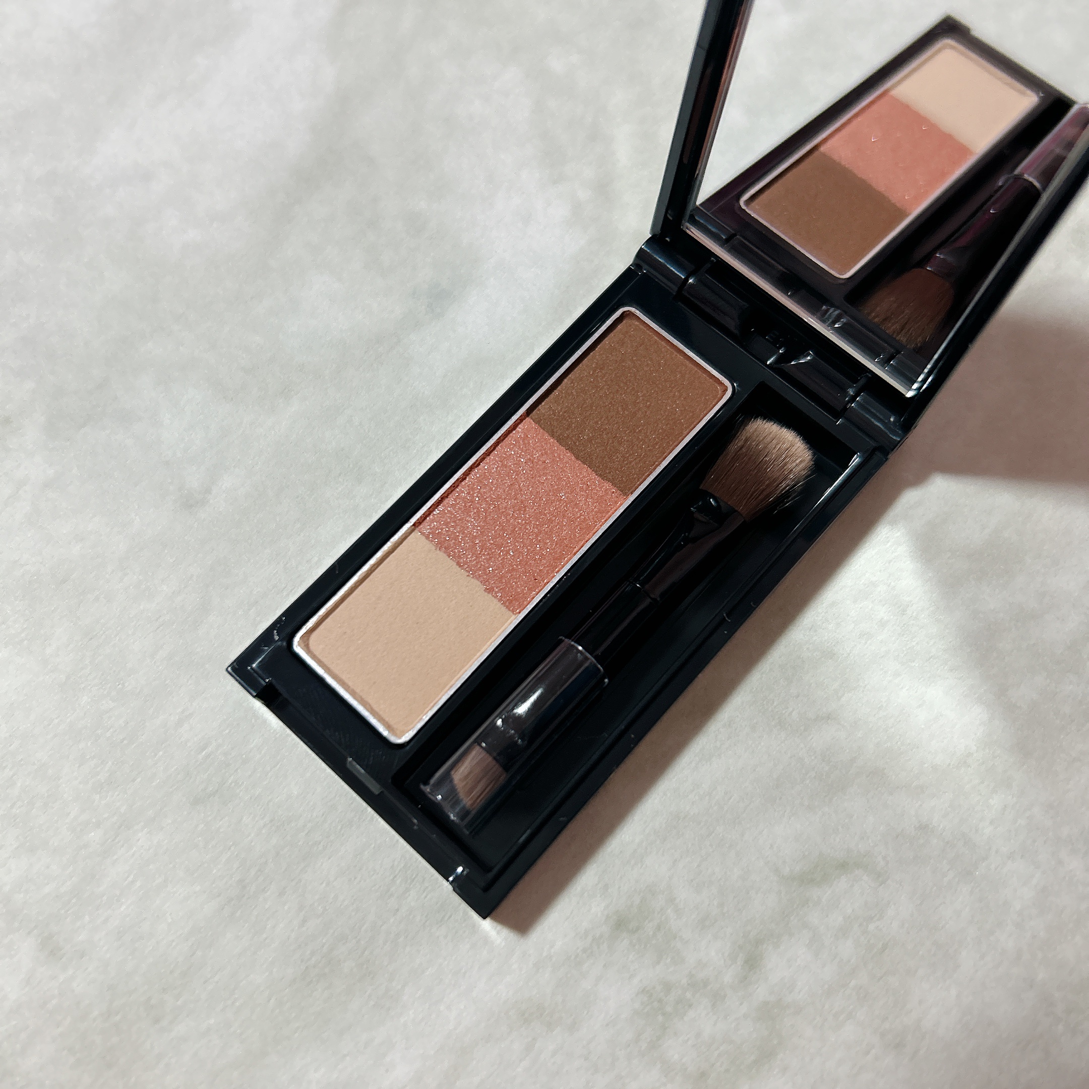 ケイト デザイニングアイブロウ3D/KATE/パウダーアイブロウを使ったクチコミ（3枚目）