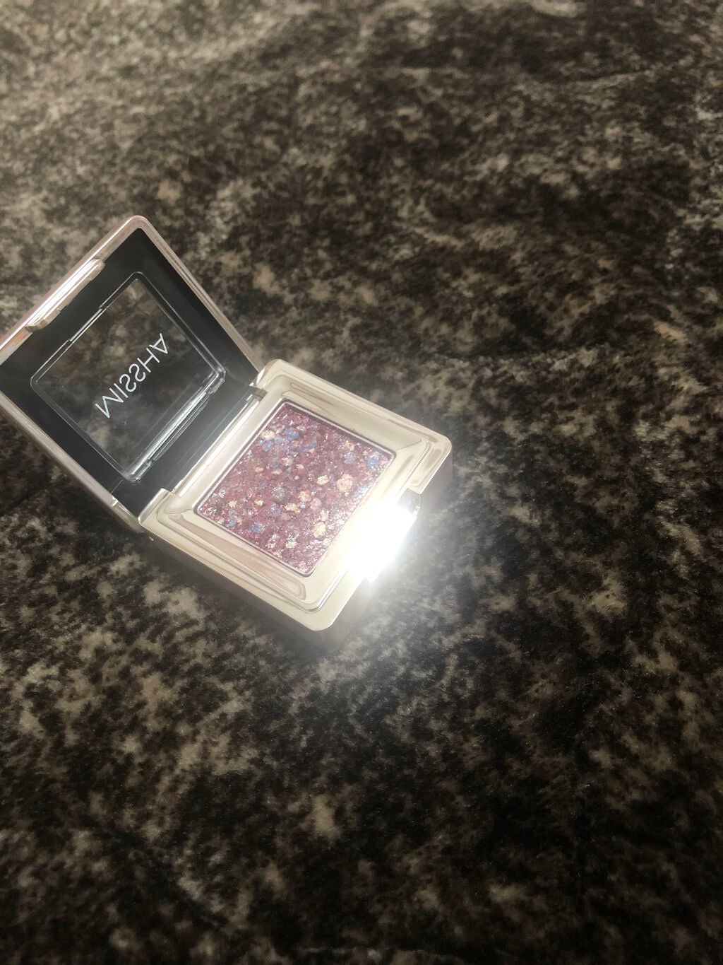 グリッタープリズム シャドウ/MISSHA/グリッターを使ったクチコミ(2枚目)