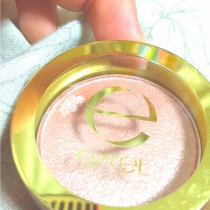 シャイニーシャドウ N/excel/単色アイシャドウを使ったクチコミ(1枚目)