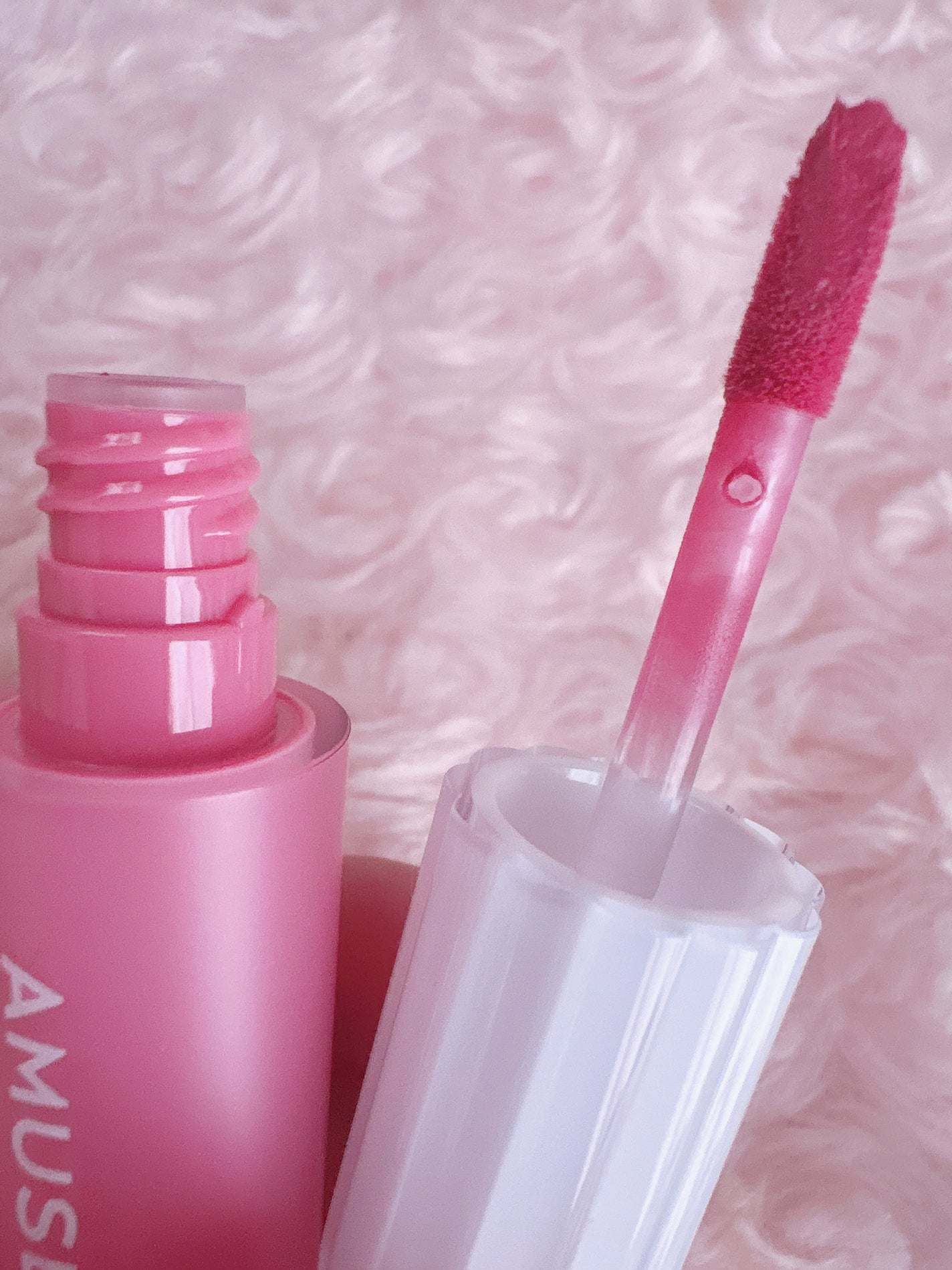 パウダーベルベットティント/AMUSE/リップティントを使ったクチコミ(2枚目)