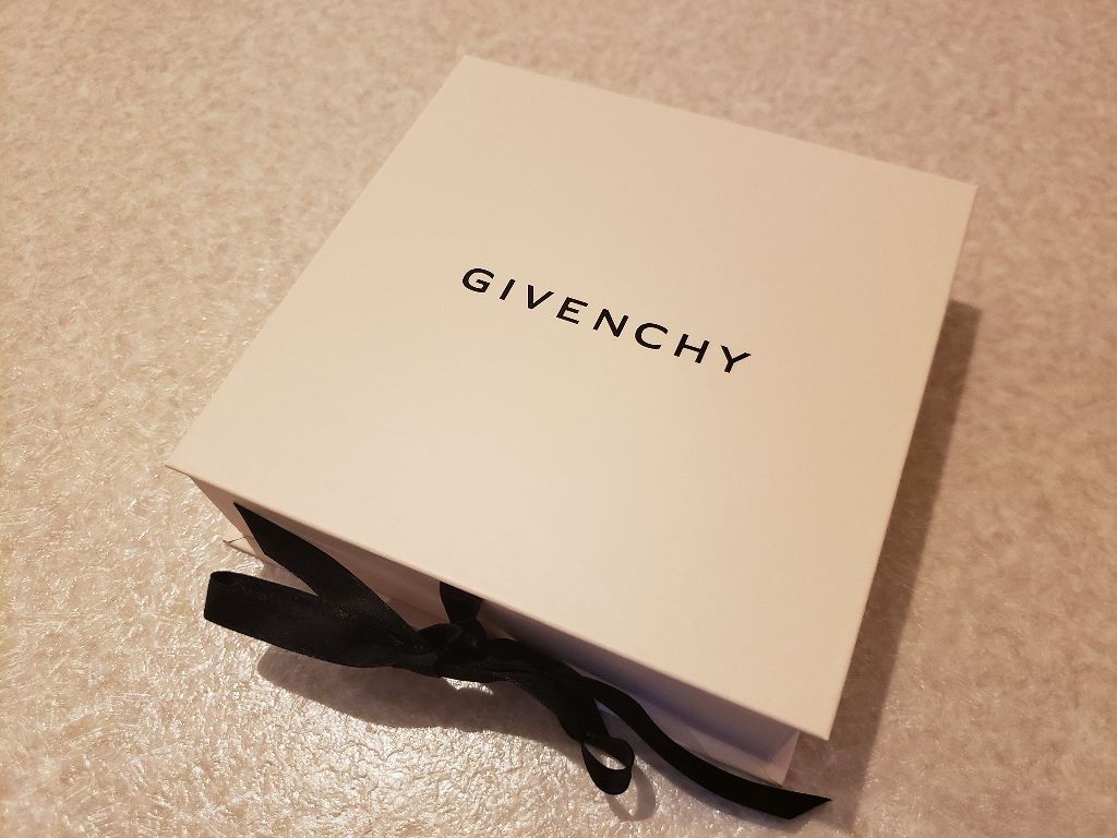 グロス・アンテルディ/GIVENCHY/リップグロスを使ったクチコミ（2枚目）