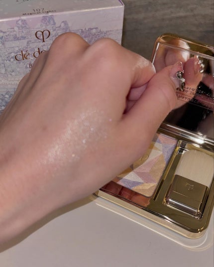 ル・レオスールデクラ /クレ・ド・ポー ボーテ/パウダーハイライトを使ったクチコミ(4枚目)