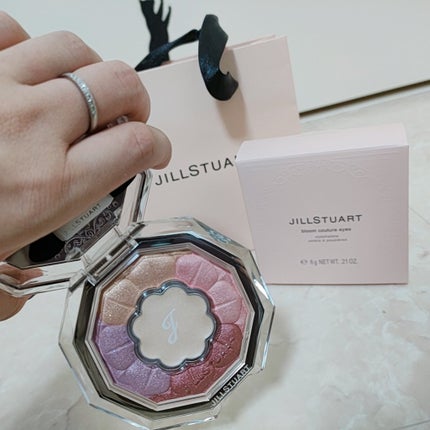 ジルスチュアート ブルームクチュール アイズ/JILL STUART/アイシャドウパレットを使ったクチコミ(2枚目)