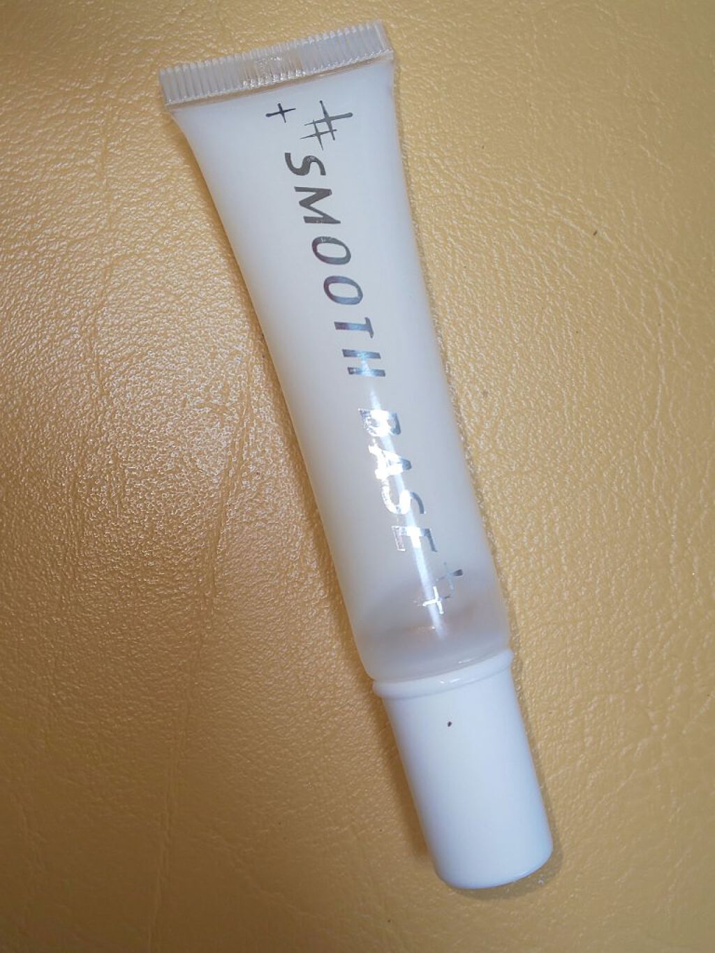 DAISO エバビレーナ スムーズベースのクチコミ「こちらはDAISOで購入したエバビレーナ スムーズベースのレビューです。
この下地はYouTu.....」（3枚目）