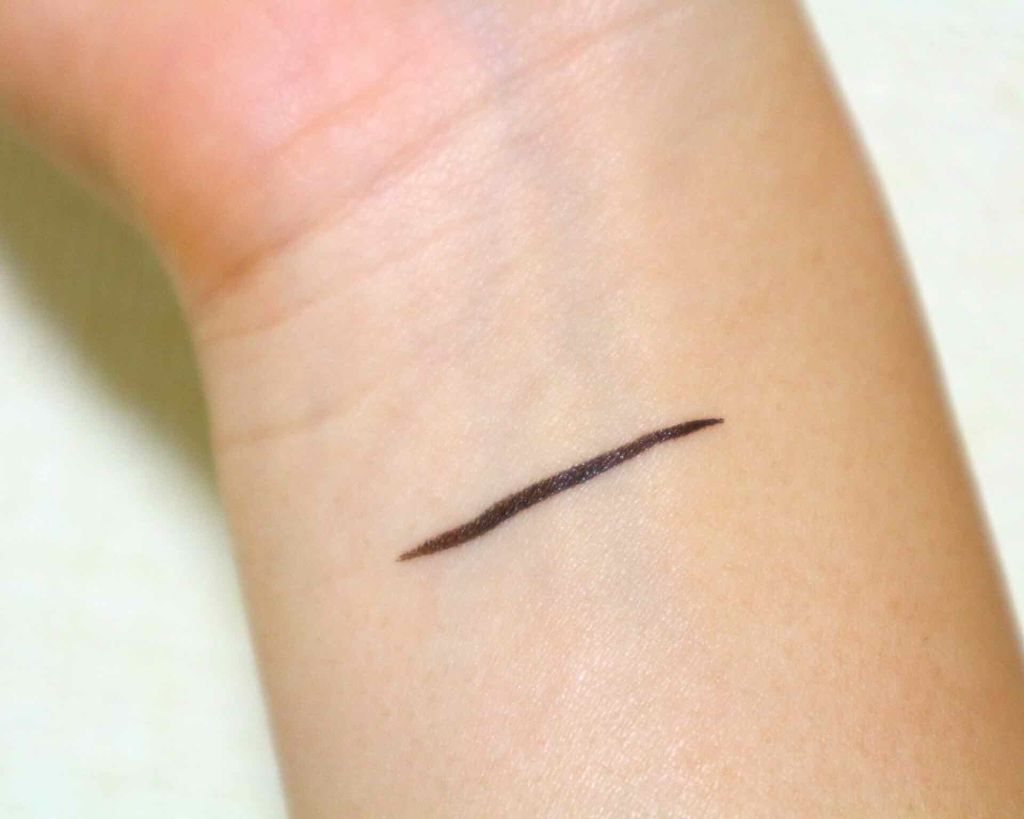 モテライナー リキッド/UZU BY FLOWFUSHI/リキッドアイライナーを使ったクチコミ(3枚目)