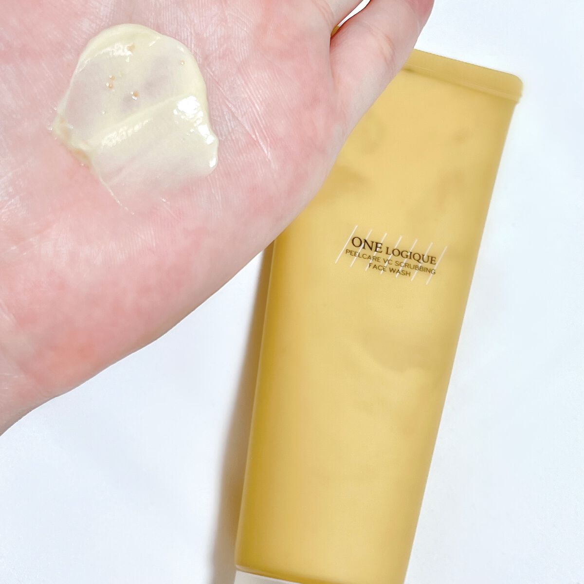 ピールケアVCスクラビングフェイスウォッシュ/ONE LOGIQUE/洗顔フォームを使ったクチコミ（2枚目）